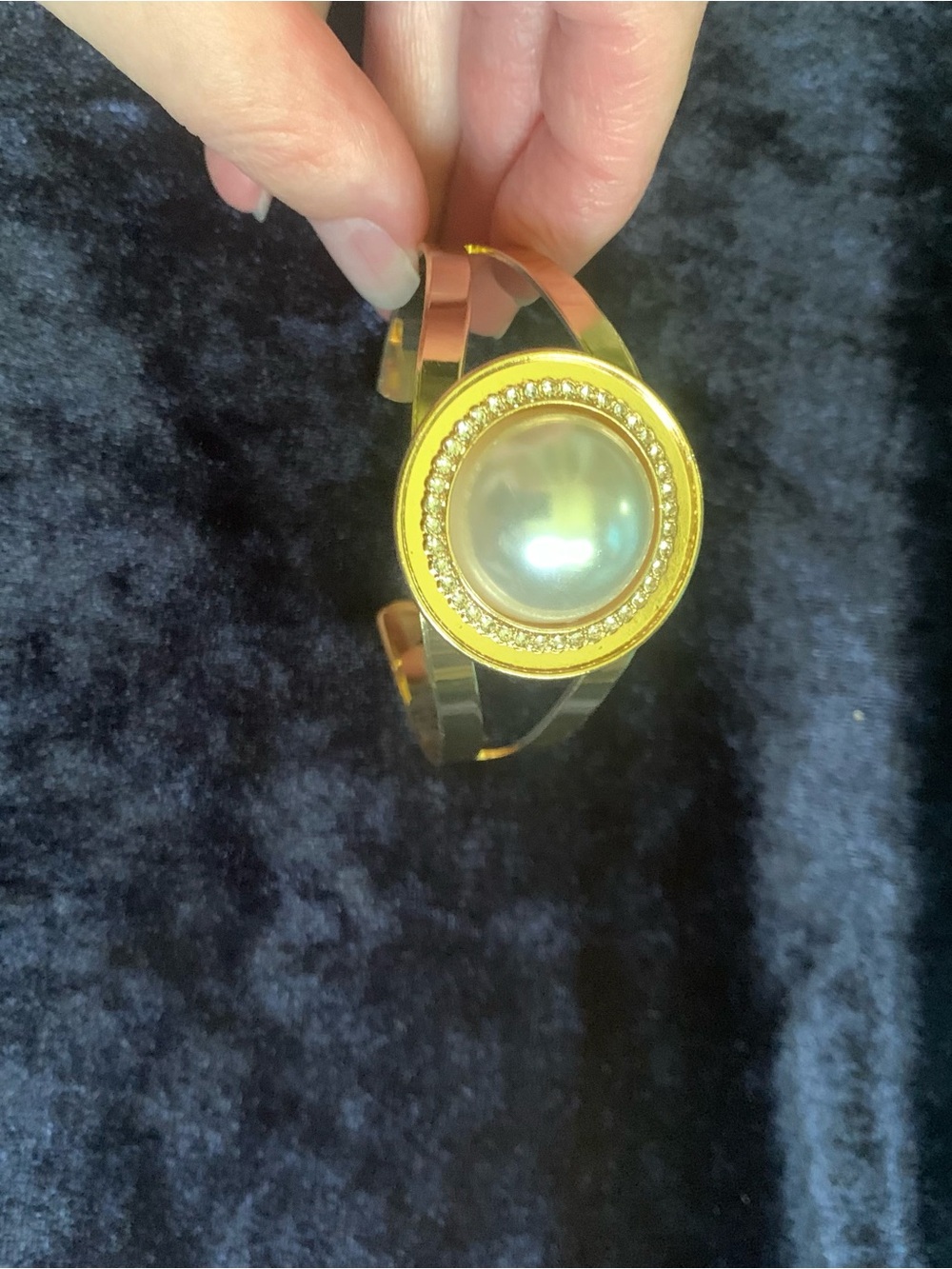 paparazzi Gold Pearl-Accent Cuff Bracelet